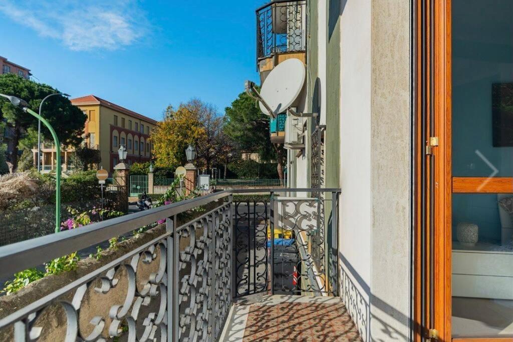 Appartamento 100Mt Dal Mare Loano Kültér fotó